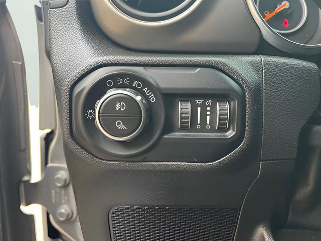 Used 2020 Jeep Gladiator Sport w/ Quick Order Package 24S image 20