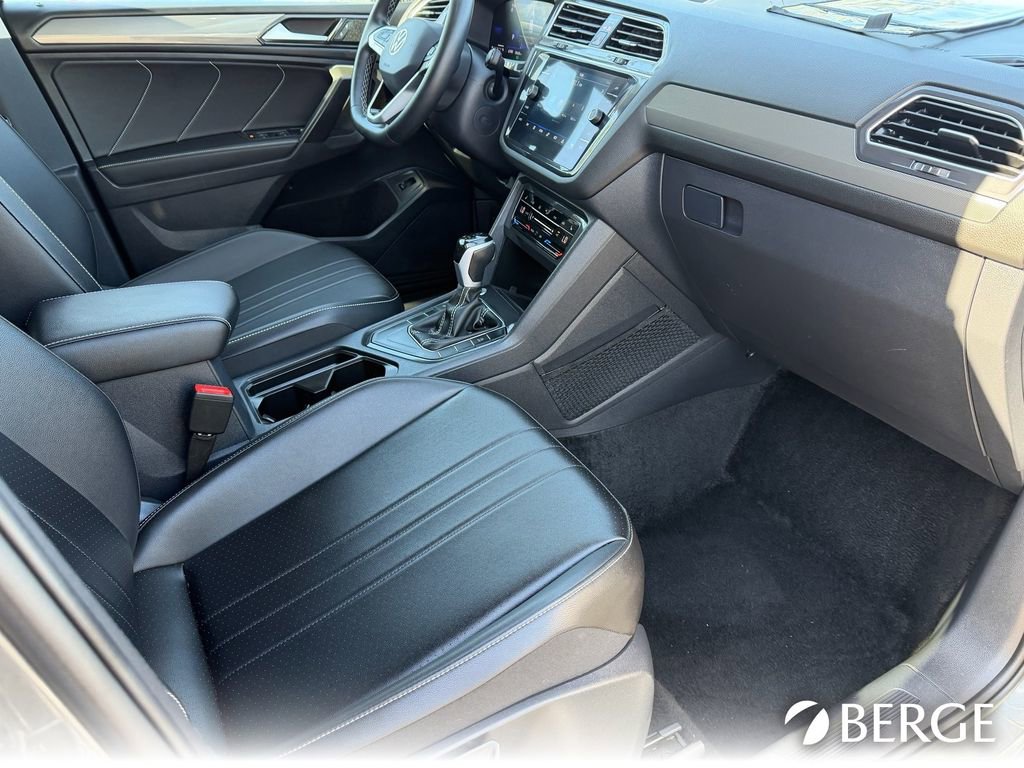 Used 2024 Volkswagen Tiguan Wolfsburg Edition image 14