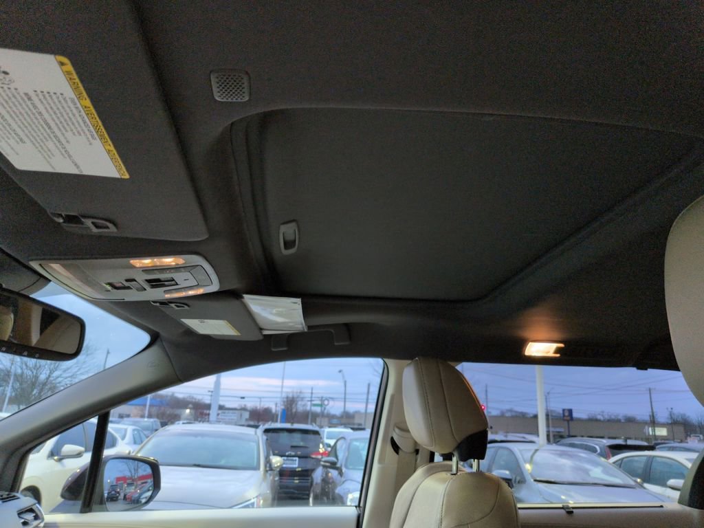 Certified 2024 Toyota Sienna Limited FWD image 21