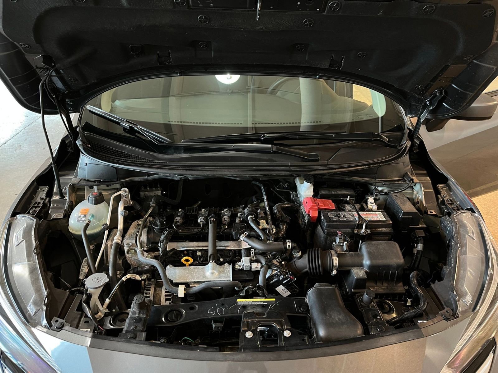 Used 2025 Nissan Versa SV image 31