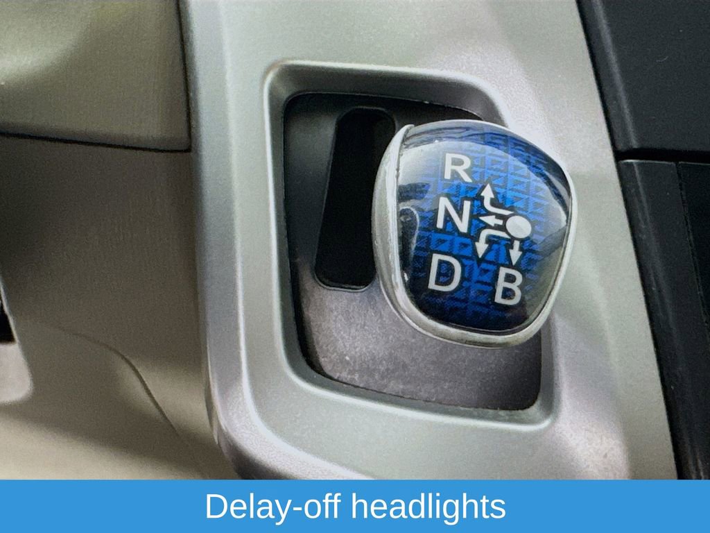 Used 2014 Toyota Prius V Five image 20