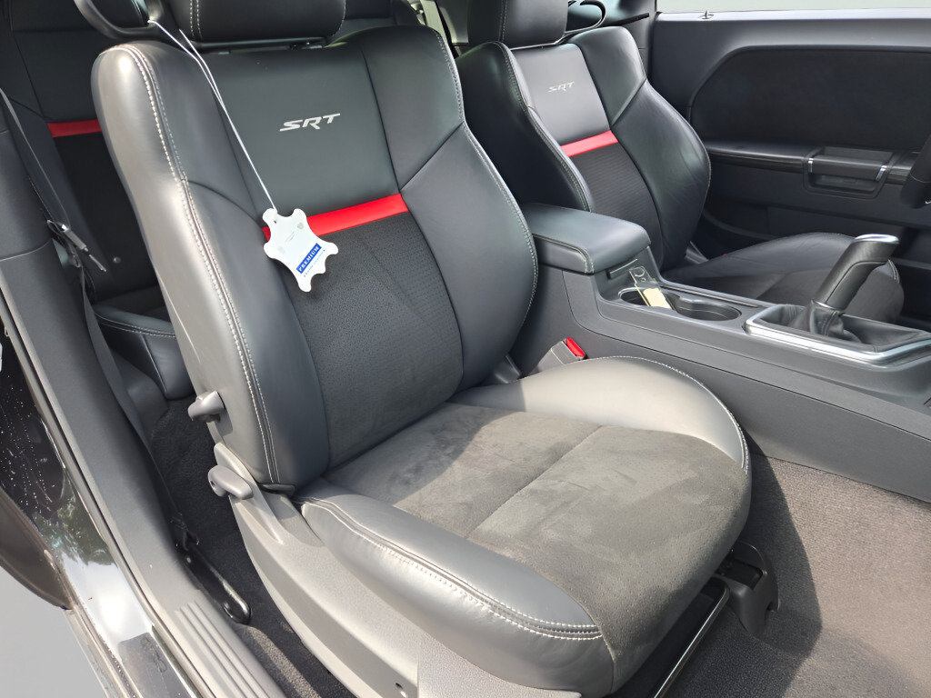 Used 2009 Dodge Challenger SRT8 RWD image 16
