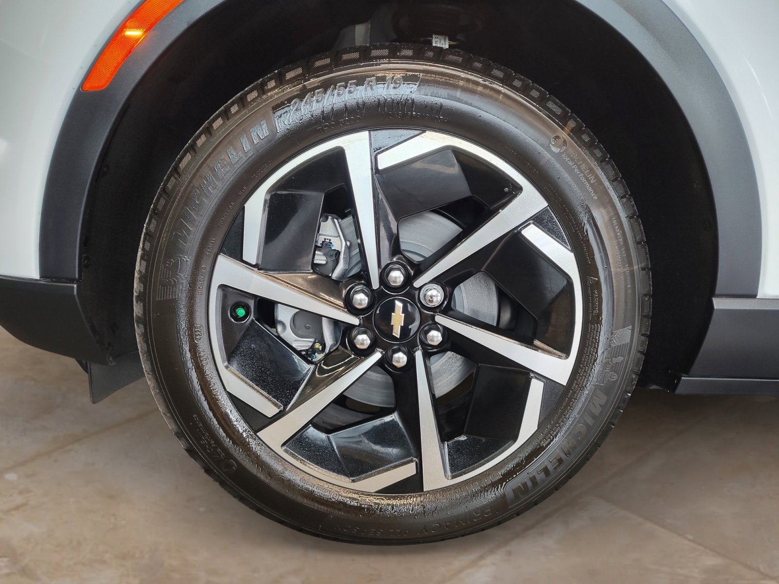 Used 2026 Chevrolet Equinox EV LT FWD image 28