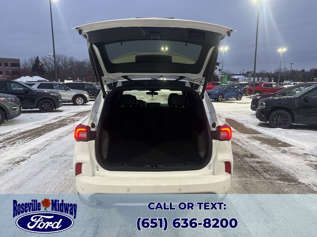 Used 2023 Ford Escape ST-Line Select w/ Tech Pack #2 image 39