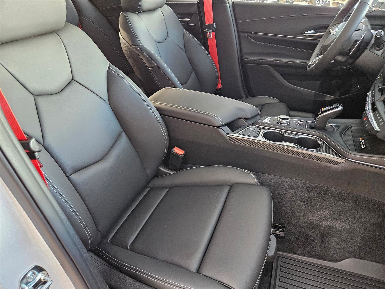 New 2026 Cadillac CT4 V Blackwing w/ LPO, Red Accent Package RWD image 29
