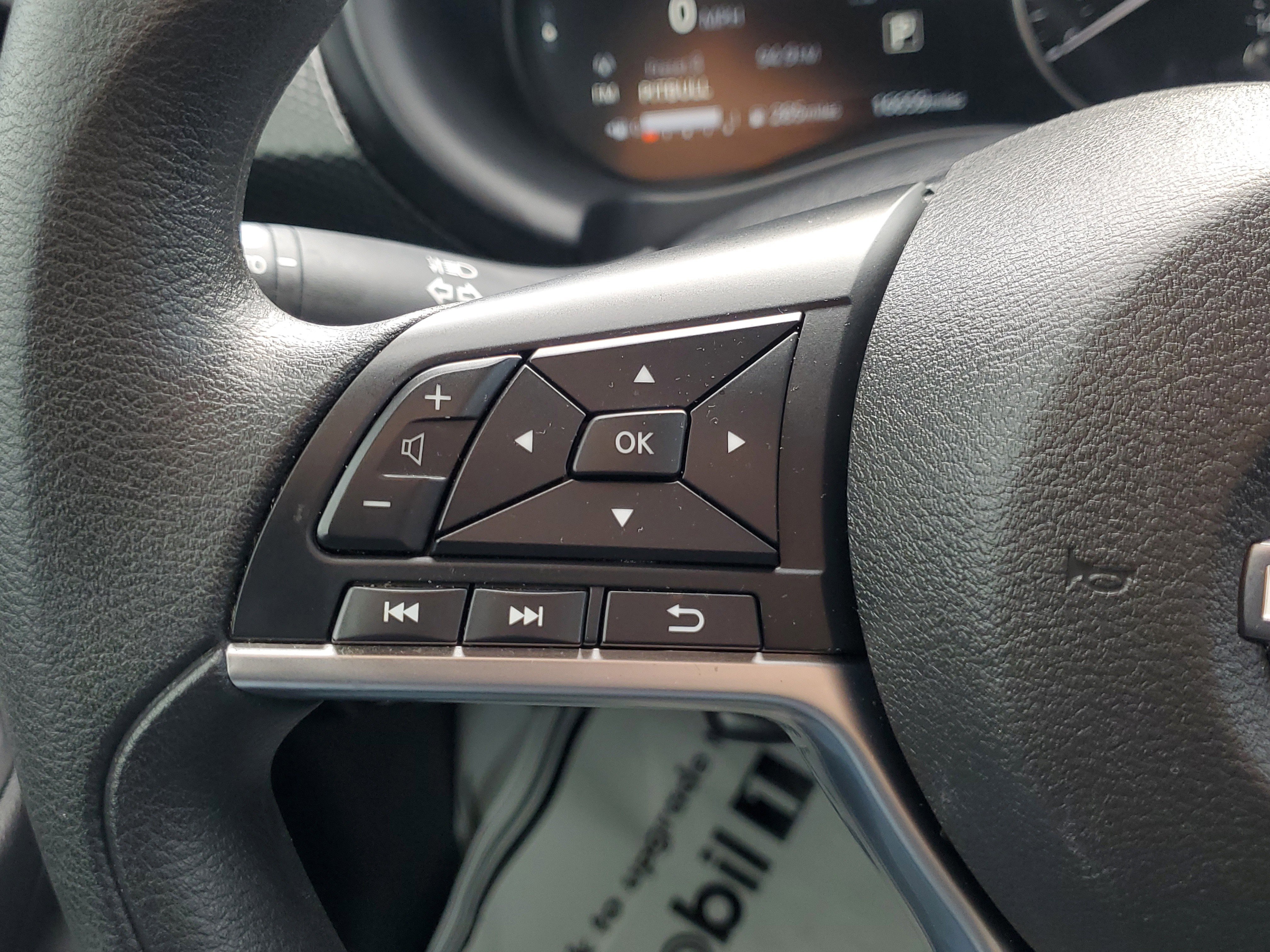 Certified 2024 Nissan Kicks SV image 23