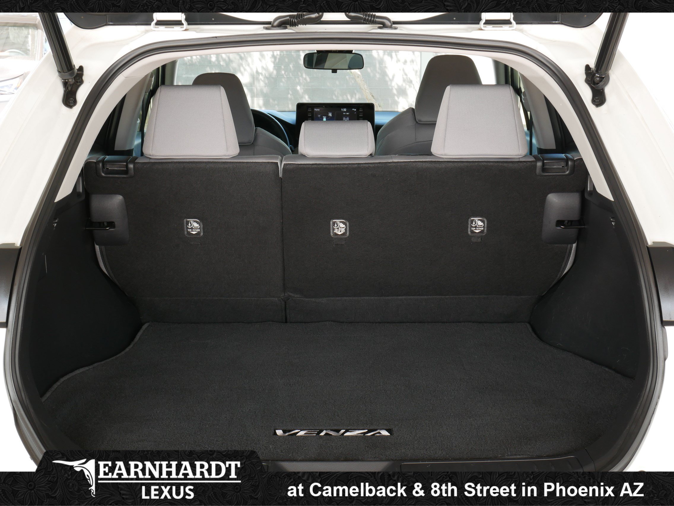 Used 2021 Toyota Venza LE w/ Carpet Mat Package (TMS) AWD/4WD image 27
