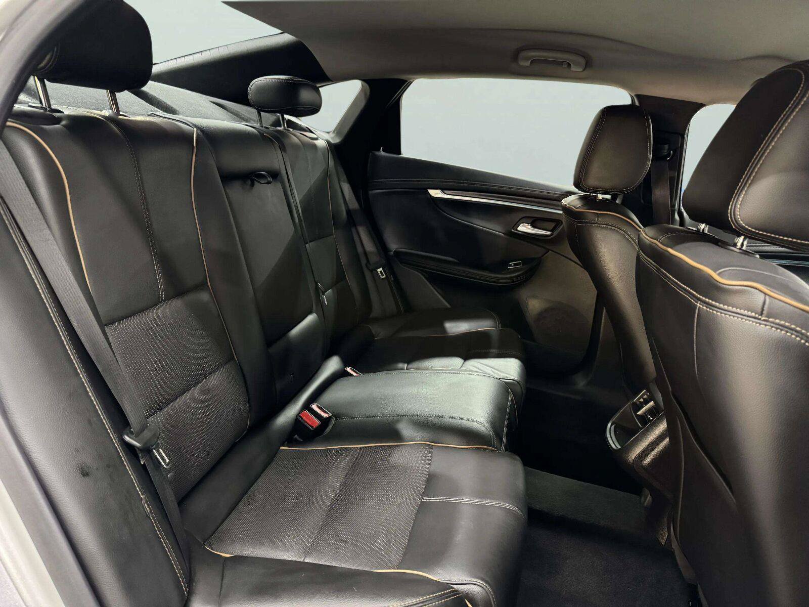 Used 2016 Chevrolet Impala LTZ FWD image 30