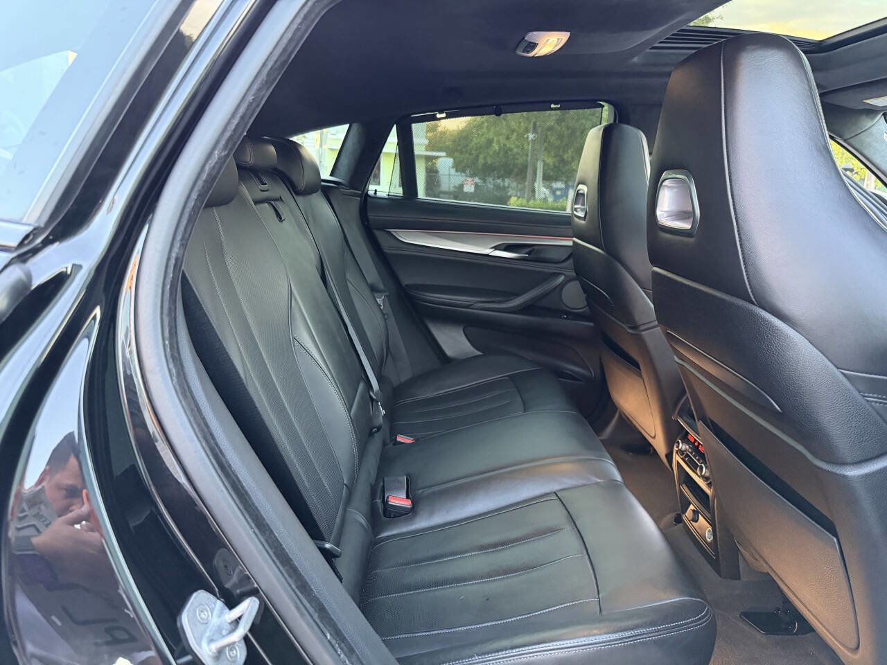 Used 2016 BMW X6 M Base AWD 4dr SUV image 40