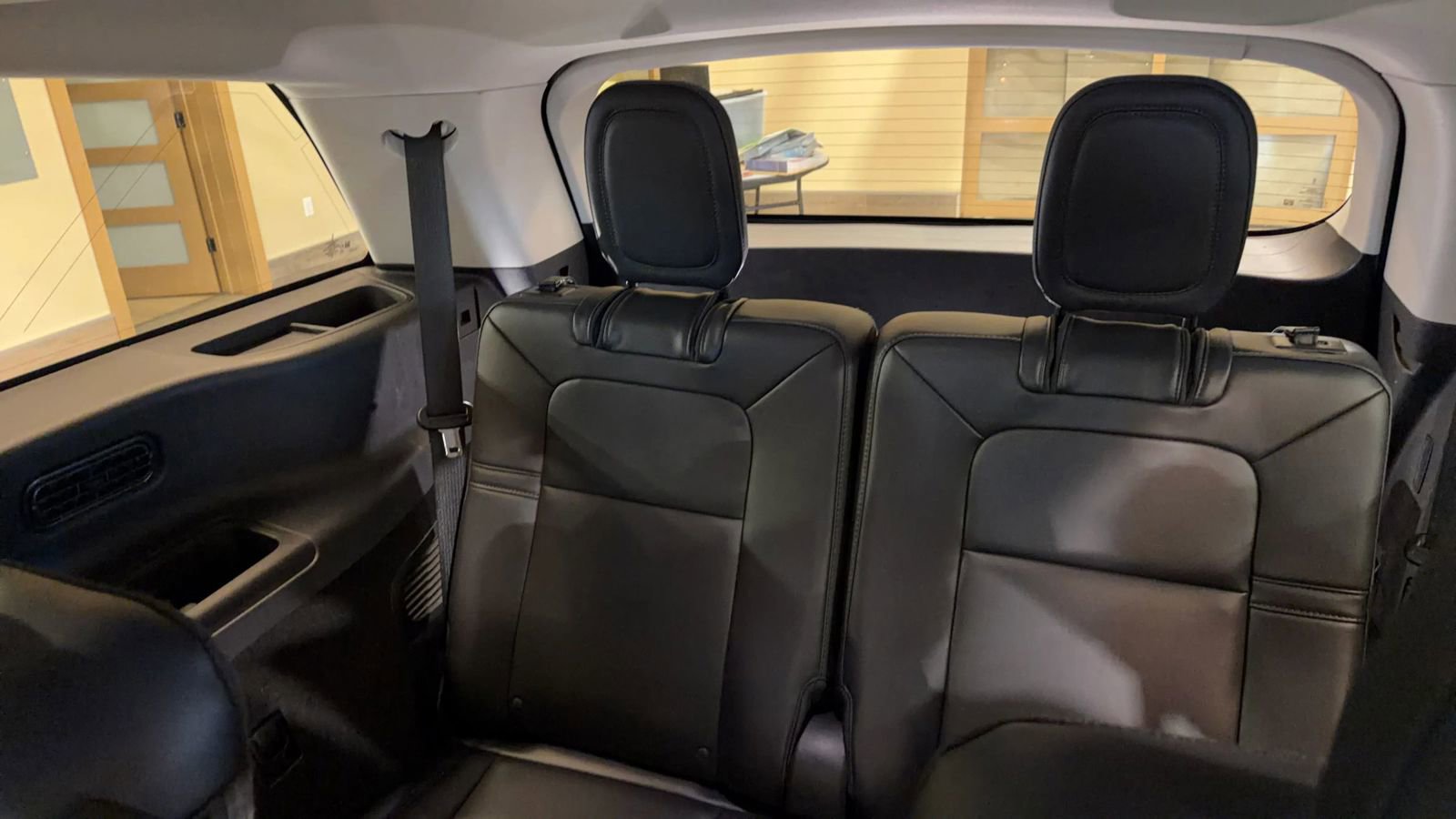 Used 2025 Lincoln Aviator AWD image 16