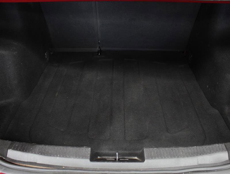 Used 2016 Chevrolet Sonic LT image 18