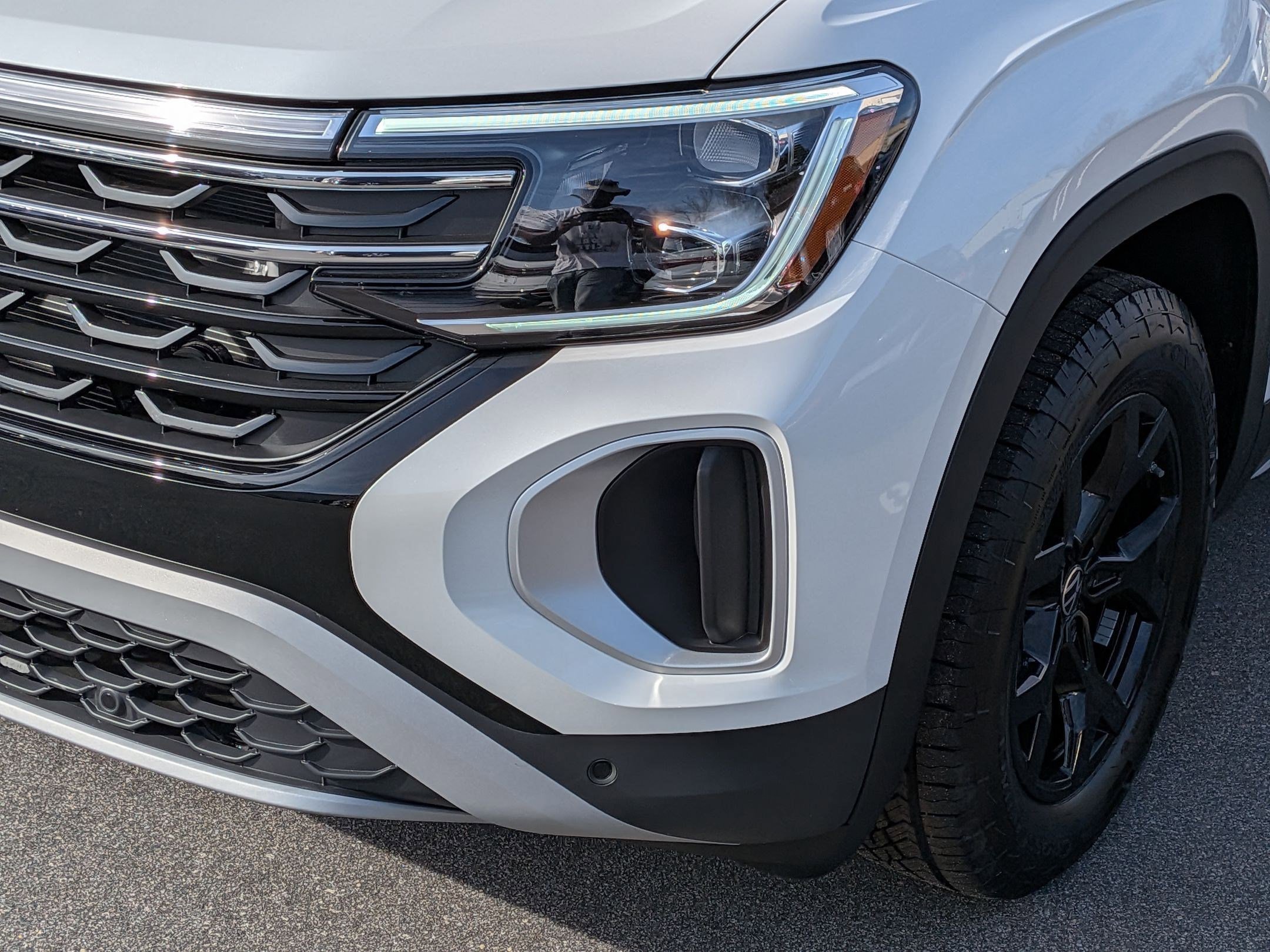 New 2026 Volkswagen Atlas Peak Edition AWD/4WD image 9