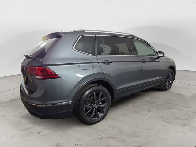 Used 2023 Volkswagen Tiguan SE AWD/4WD image 5
