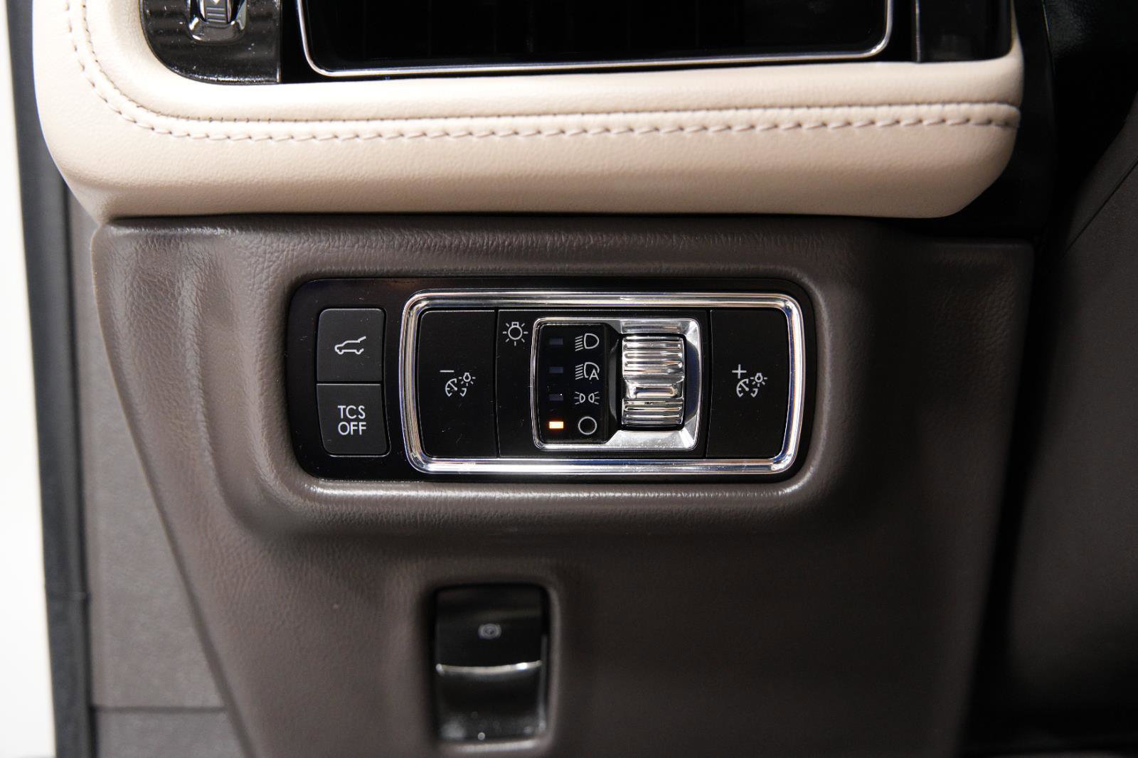 Used 2022 Lincoln Nautilus Reserve image 28