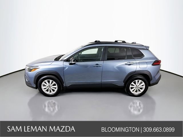 Used 2026 Toyota Corolla Cross LE image 4