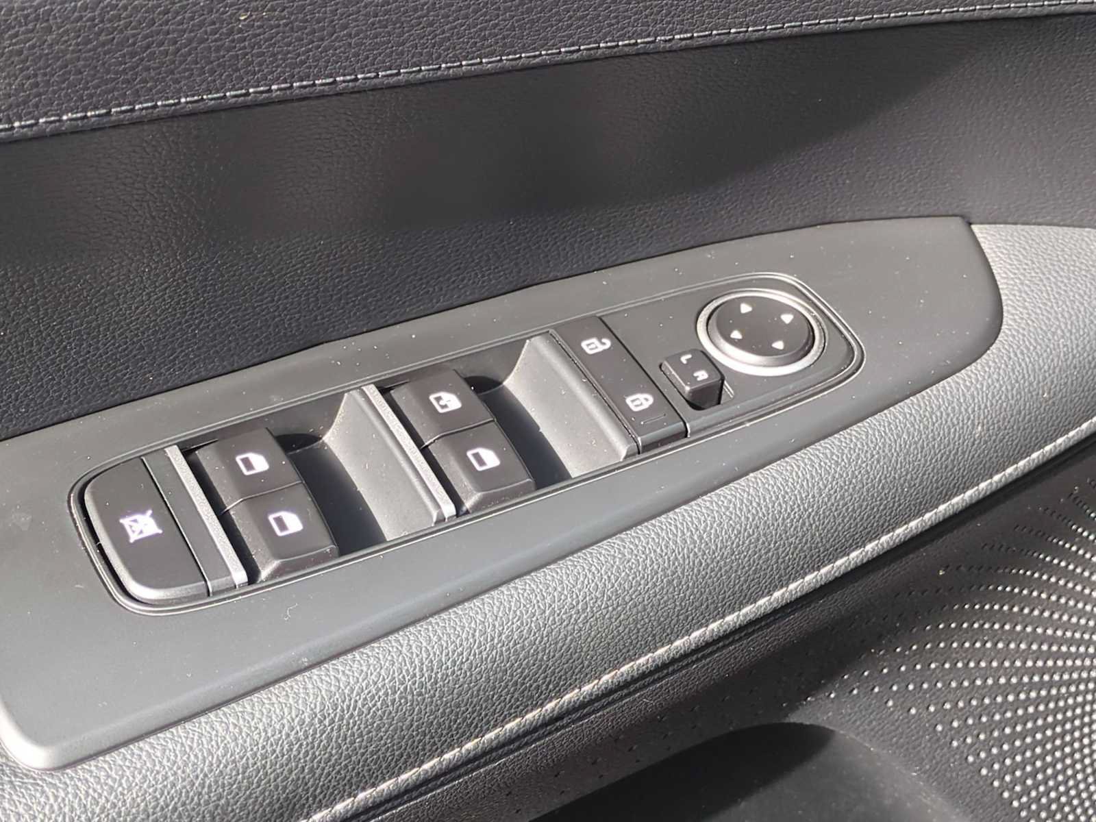 Used 2024 Kia Forte GT-Line FWD image 22