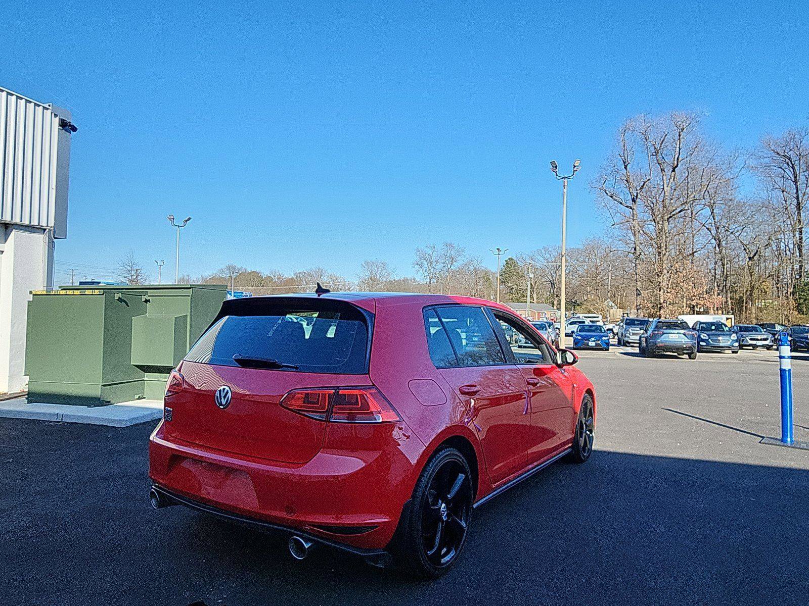 Used 2015 Volkswagen GTI SE w/ Lighting Package (SEL) image 5