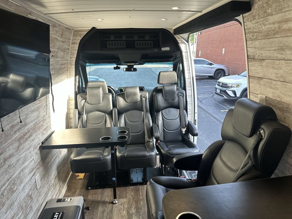 Used 2023 Mercedes-Benz Sprinter 1500 image 19