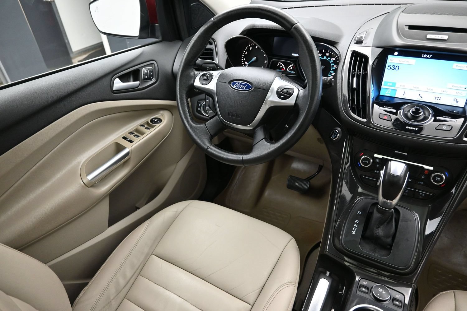 Used 2016 Ford Escape Titanium w/ Equipment Group 301A AWD/4WD image 24