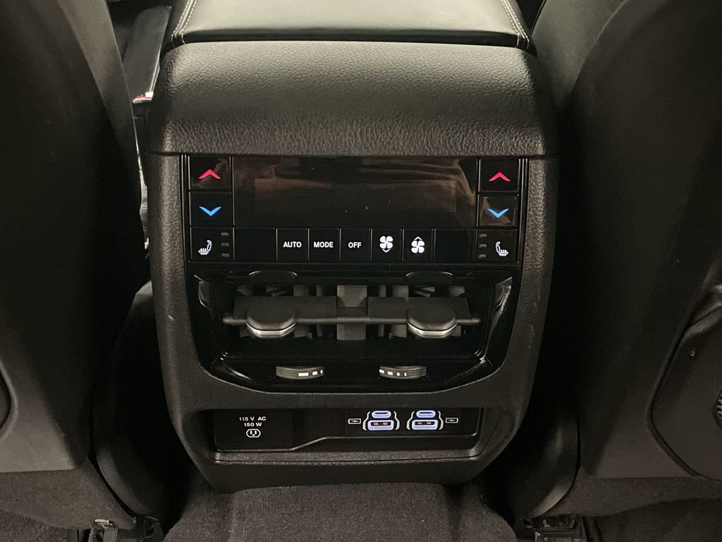 Used 2021 Jeep Grand Cherokee L Overland w/ Advanced Protech Group III AWD/4WD image 16