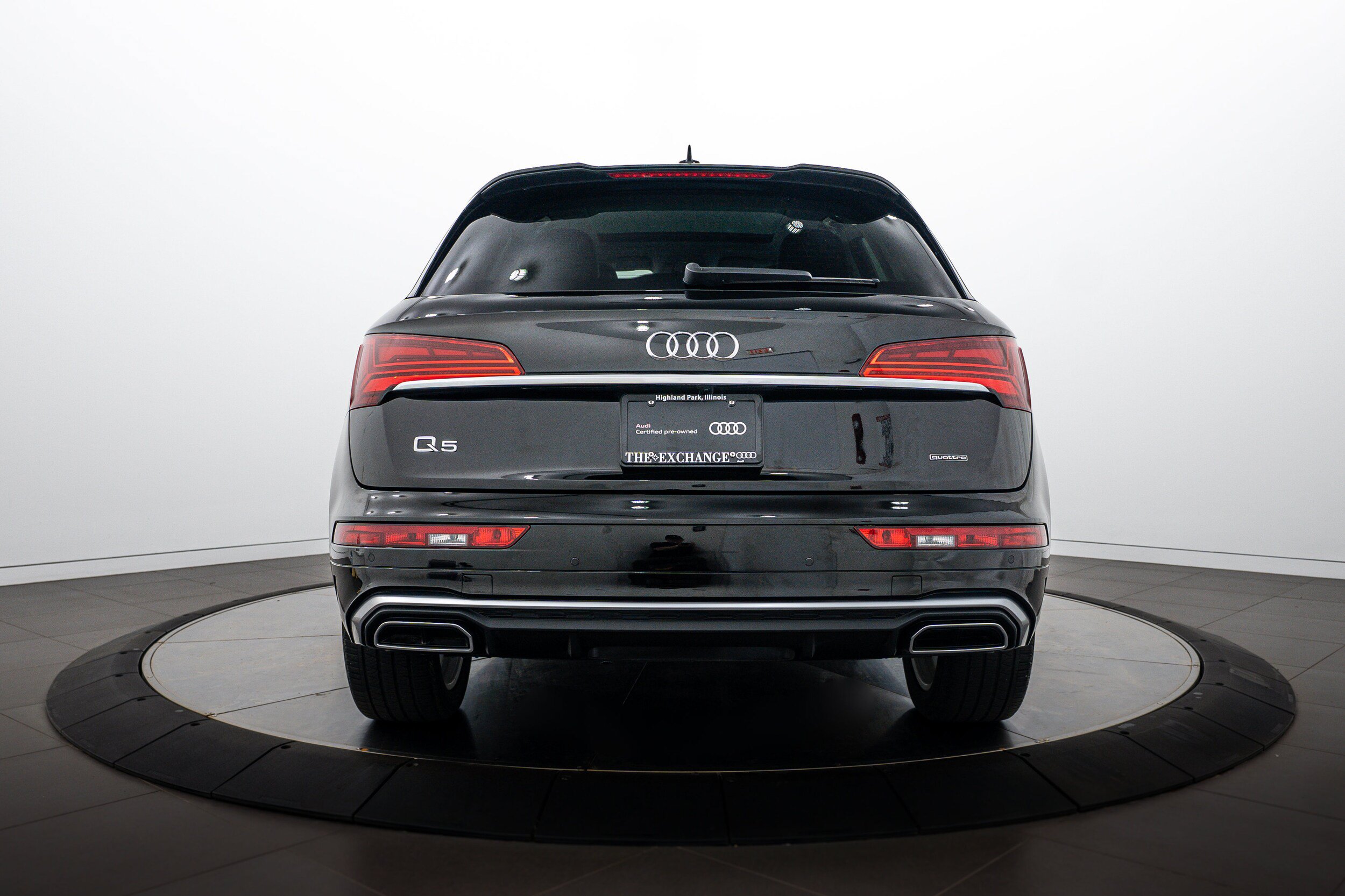 Certified 2022 Audi Q5 2.0T Premium Plus w/ Premium Plus Package AWD/4WD image 22