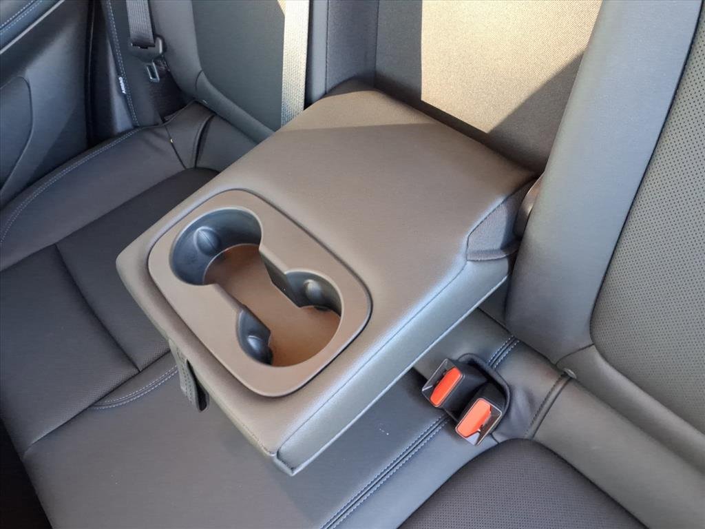 Used 2025 Buick Encore GX Sport Touring w/ Comfort Package image 29