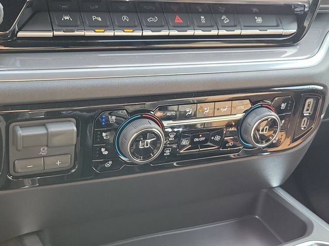 New 2026 Chevrolet Silverado 1500 High Country w/ Technology Package AWD/4WD image 31