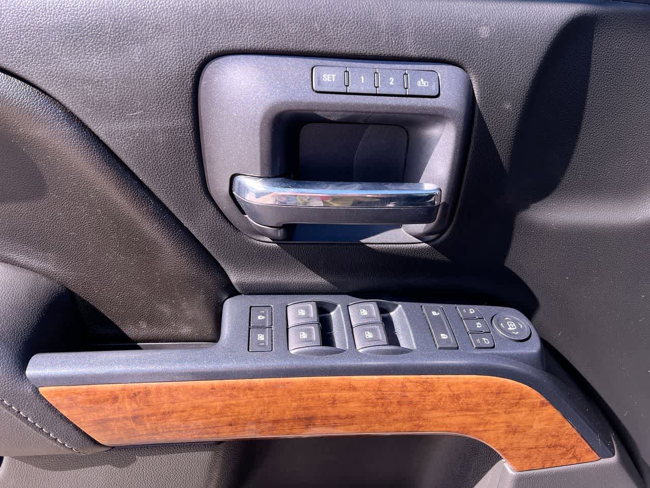 Used 2017 Chevrolet Silverado 1500 High Country AWD/4WD image 13