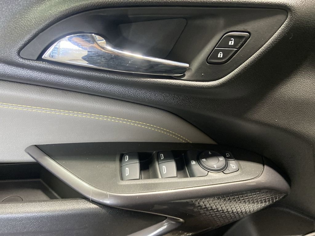 Used 2025 Chevrolet Trax ACTIV w/ Driver Confidence Package image 22