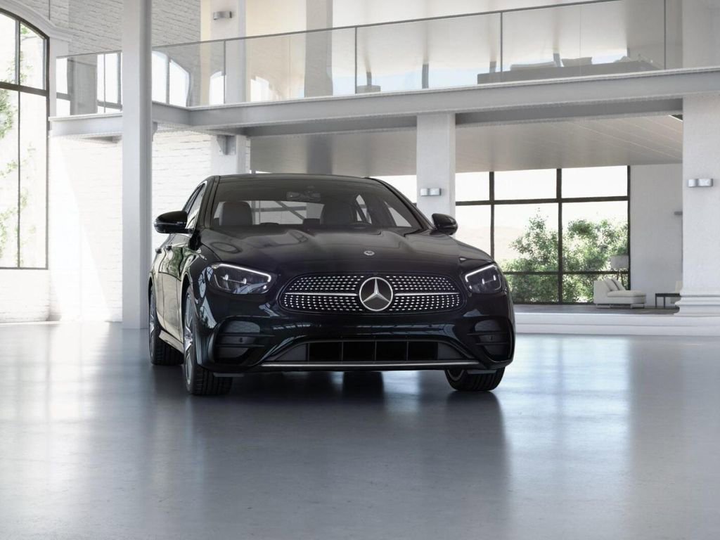 Used 2023 Mercedes-Benz E 450 4MATIC Sedan image 9