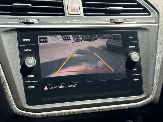 Used 2023 Volkswagen Tiguan SE R-Line FWD image 25