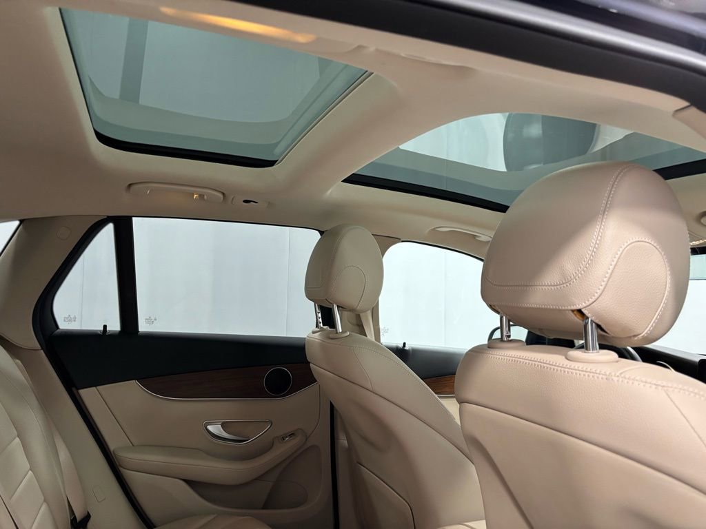 Certified 2022 Mercedes-Benz GLC 300 4MATIC image 25