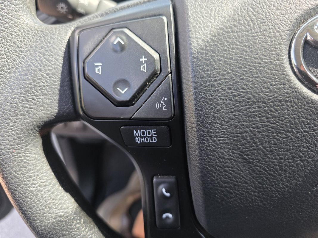 Used 2022 Toyota Tacoma SR w/ SX Package AWD/4WD image 21