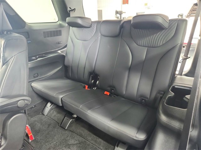 Used 2025 Hyundai Palisade Calligraphy image 40