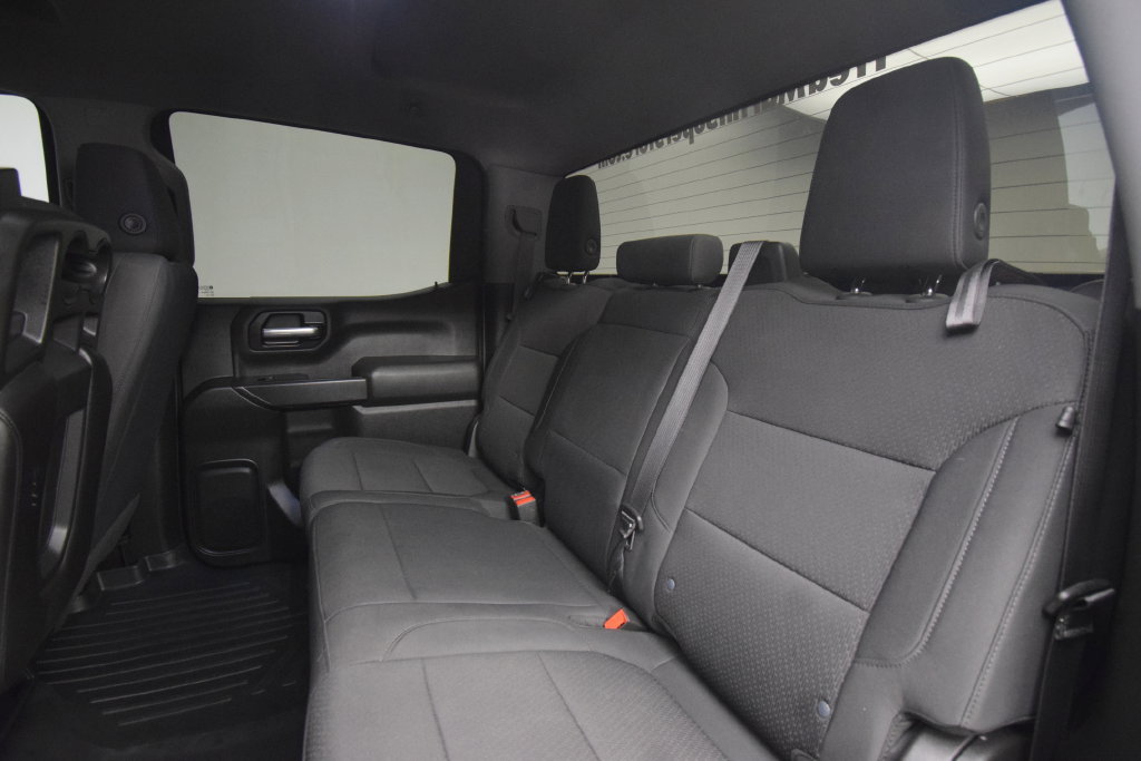 Used 2020 Chevrolet Silverado 1500 Custom w/ Custom Value Package RWD image 17