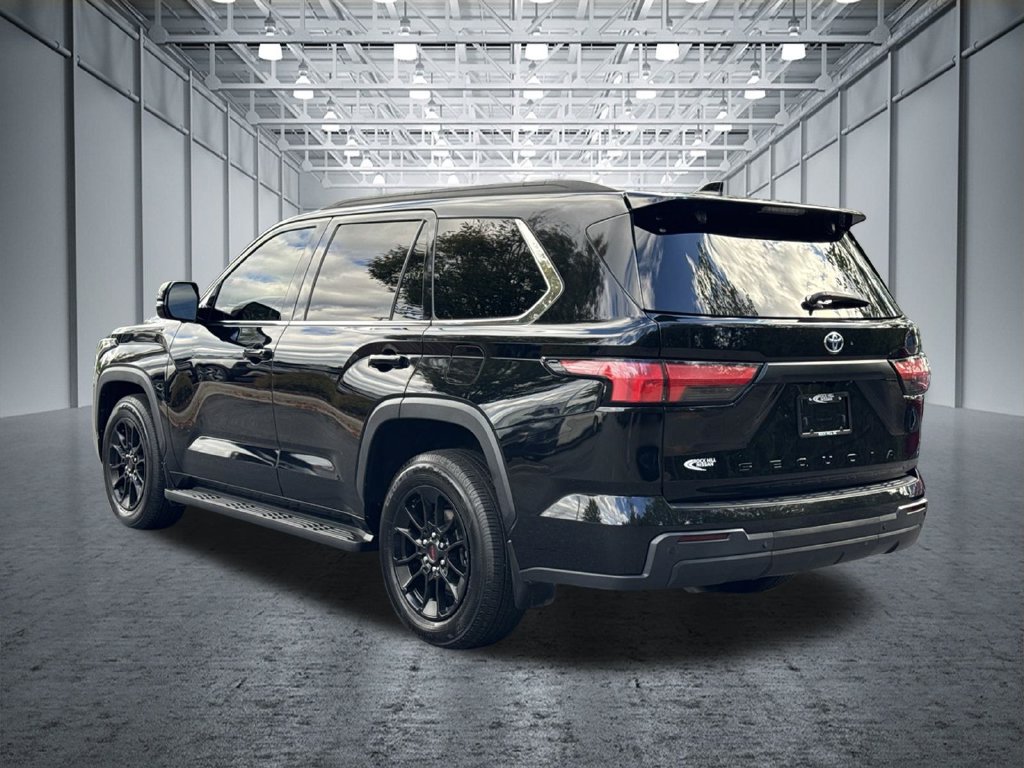 Used 2023 Toyota Sequoia SR5 w/ SR5 Premium Package AWD/4WD image 6