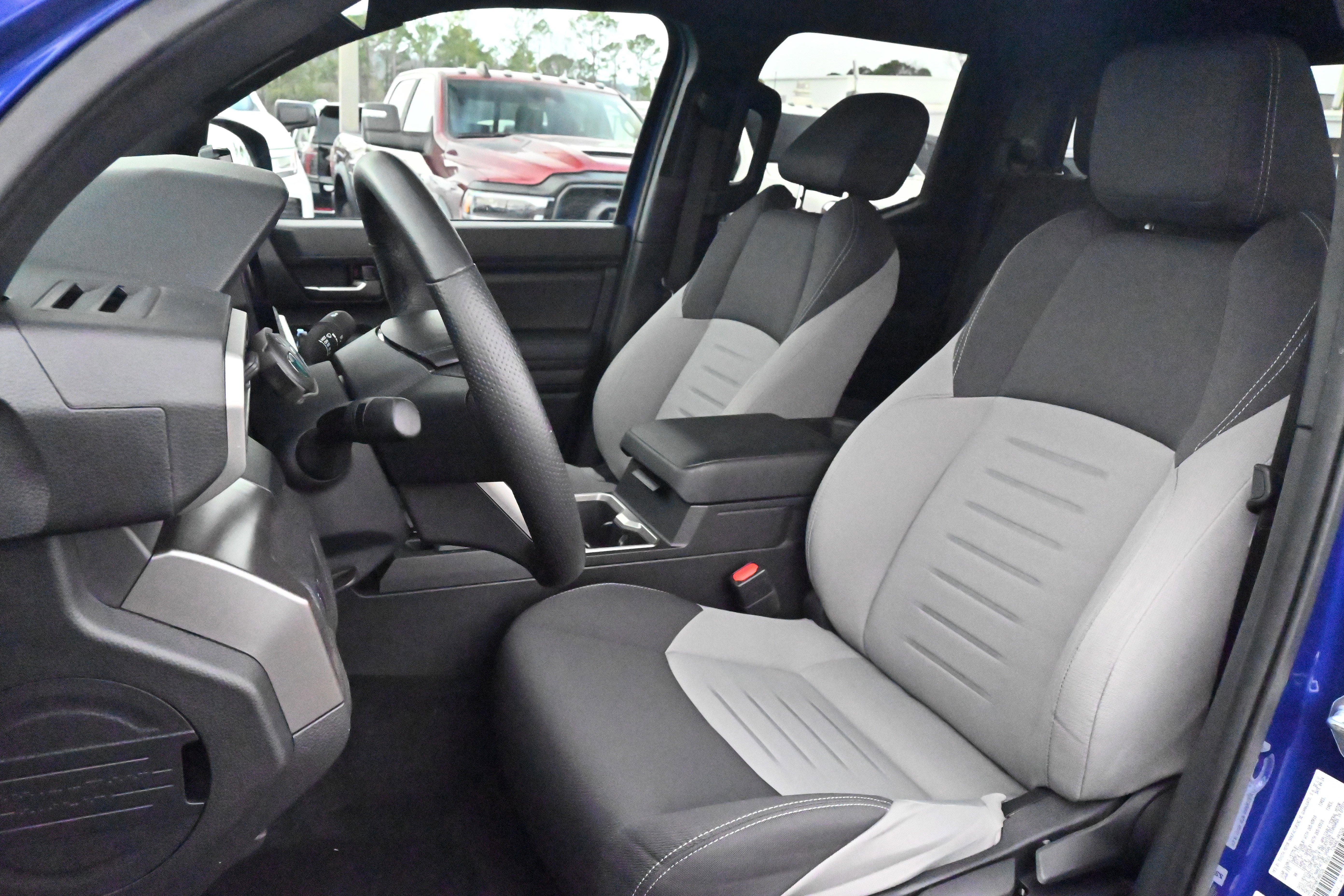 Used 2024 Toyota Tacoma TRD Sport image 7