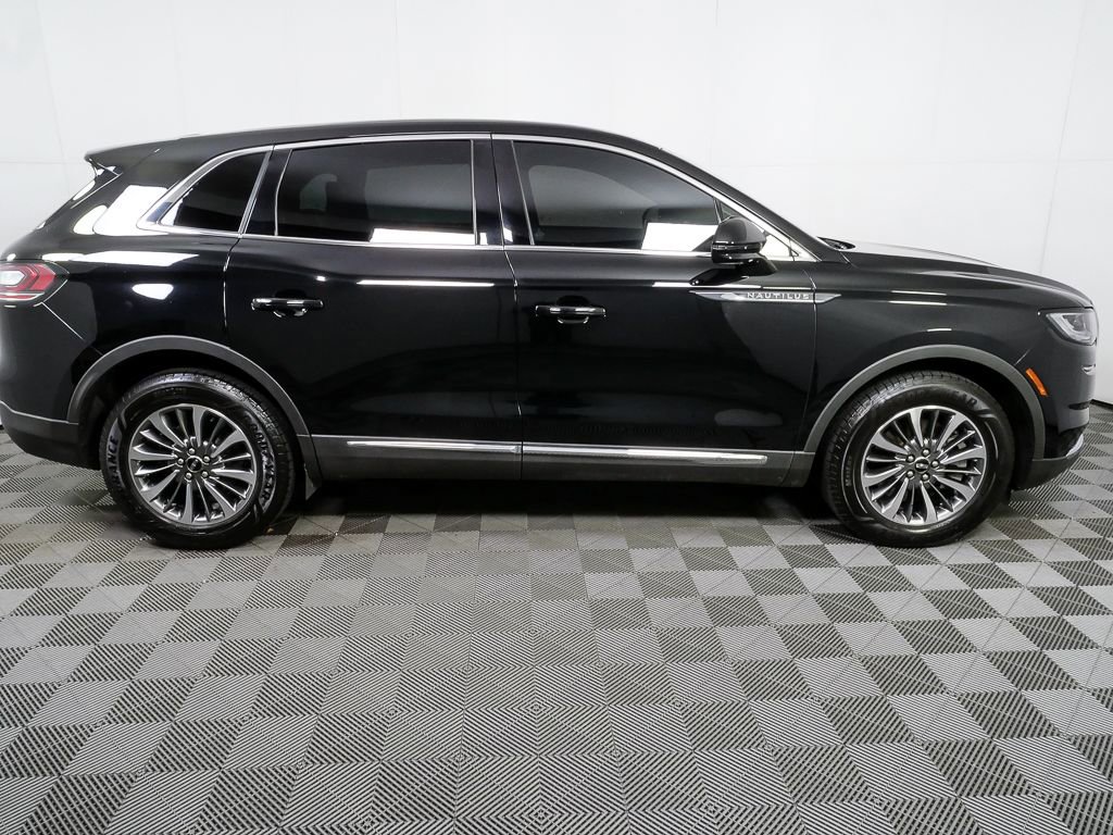 Used 2021 Lincoln Nautilus Reserve image 27