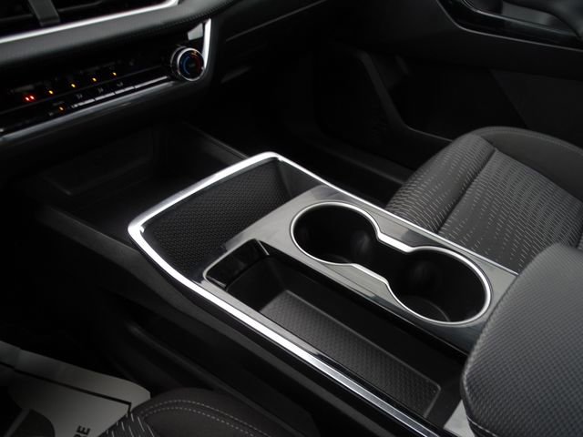 Used 2025 Chevrolet Equinox LT image 30