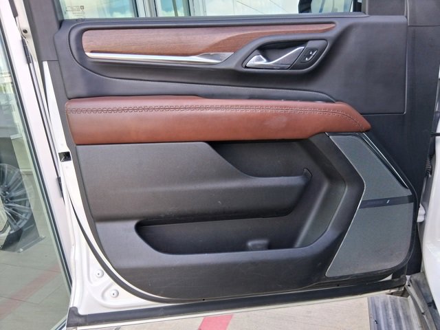 Used 2023 GMC Yukon XL Denali Ultimate image 10