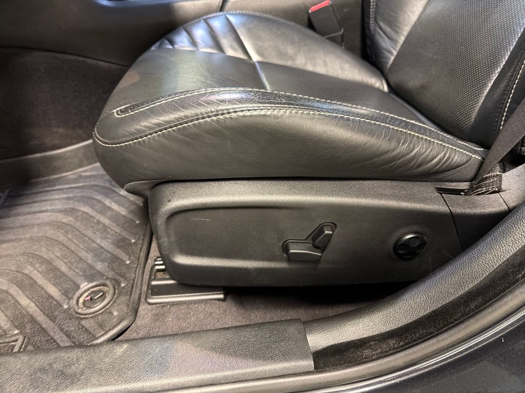 Used 2018 Dodge Charger SRT RWD image 30