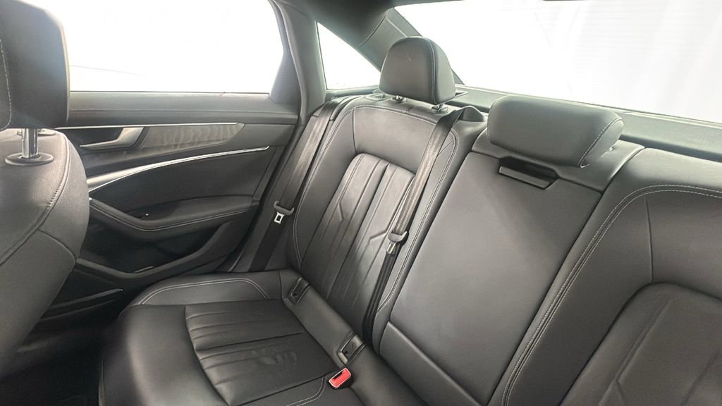 Used 2024 Audi A6 Premium Plus image 14