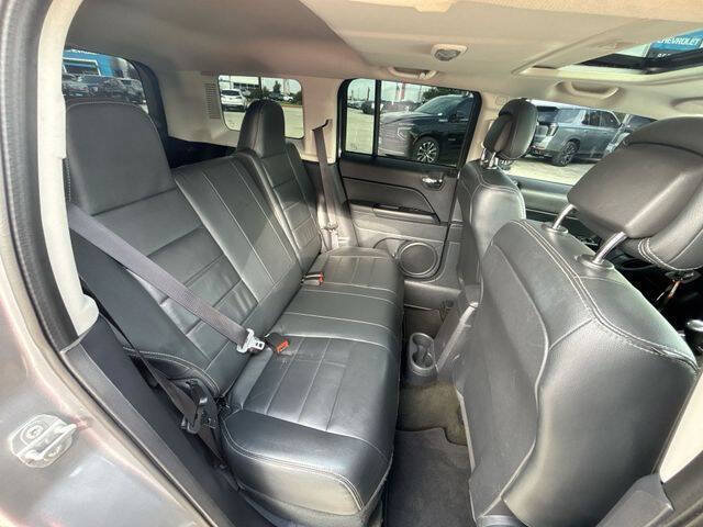 Used 2017 Jeep Patriot High Altitude AWD/4WD image 28