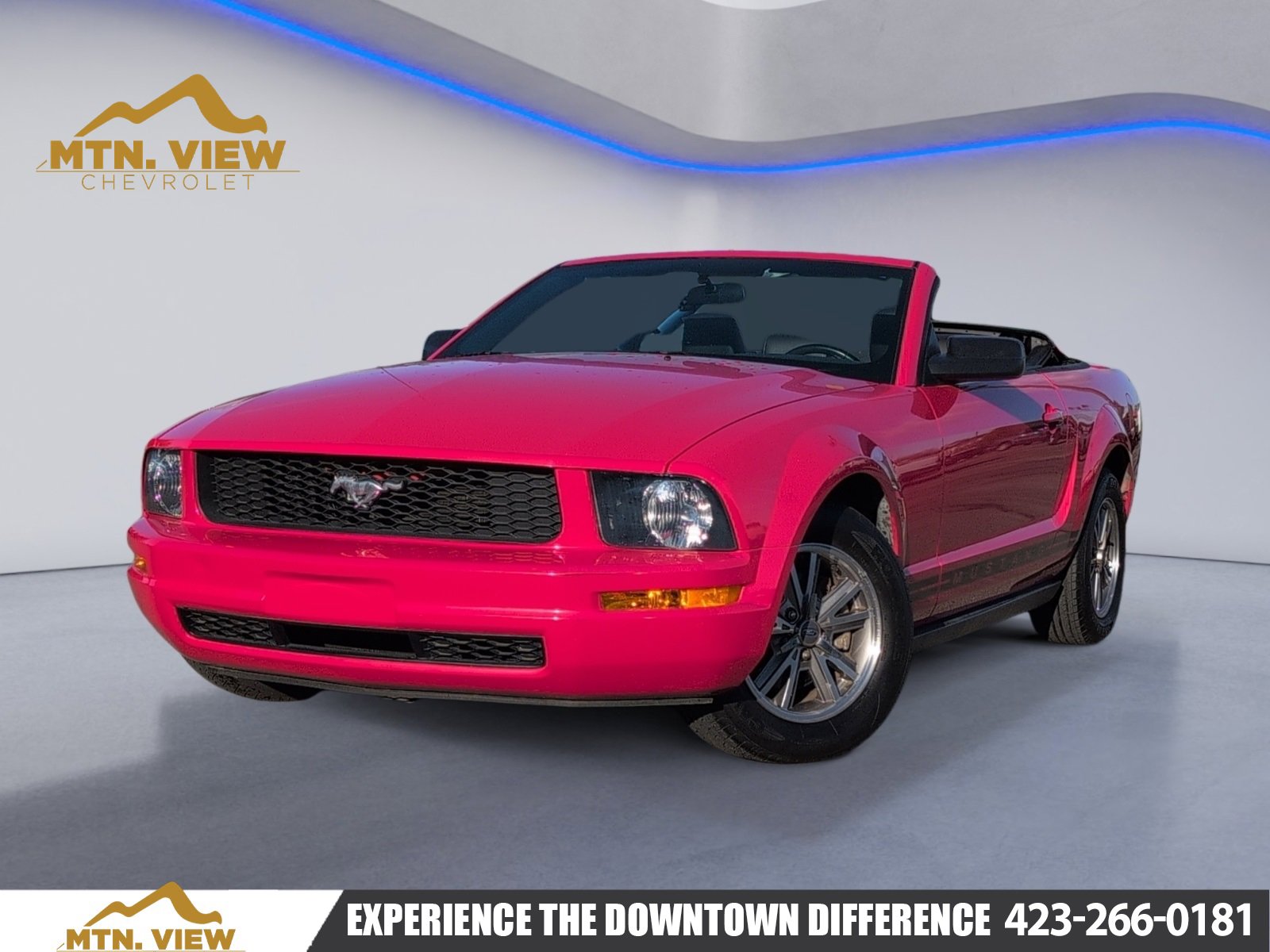 Used 2005 Ford Mustang Convertible image 1
