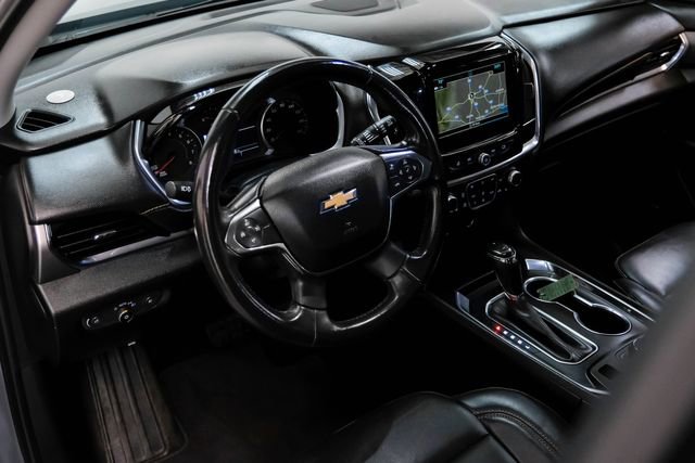 Used 2019 Chevrolet Traverse RS image 3