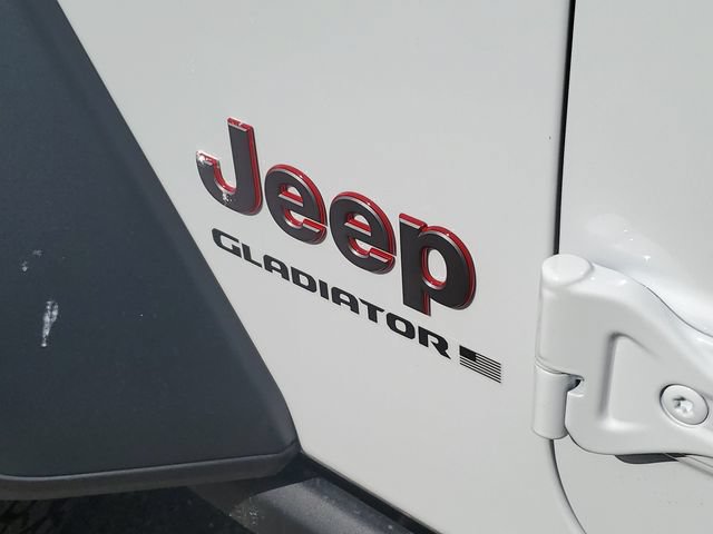 New 2026 Jeep Gladiator Rubicon w/ Technology Group AWD/4WD image 10
