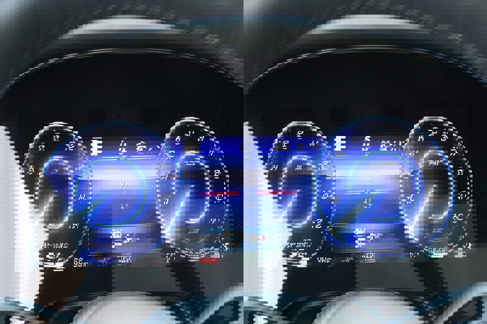 Used 2025 Mercedes-Benz EQS 450+ 4MATIC SUV w/ Winter Package image 34