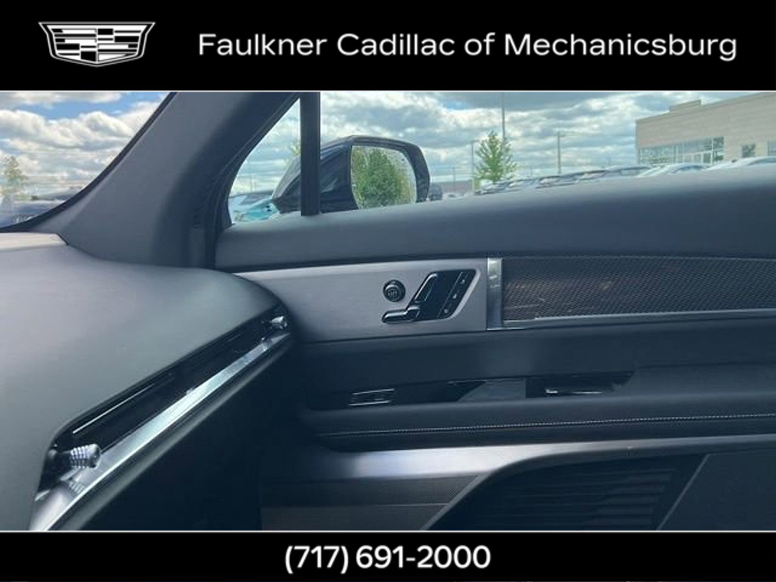 Certified 2026 Cadillac Vistiq Premium Luxury w/ LPO, Floor Liner Package AWD/4WD image 30