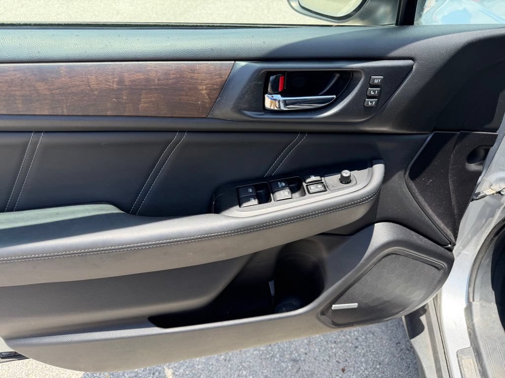 Used 2019 Subaru Outback 2.5i Limited w/ Popular Package #2 AWD/4WD image 24