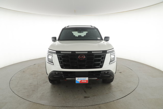 Used 2025 Nissan Armada PRO-4X image 2